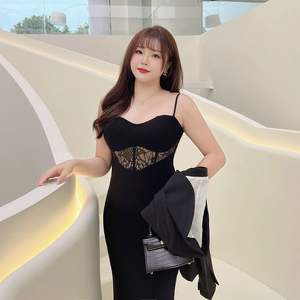 เดรสสีดำรันฉี N8518 ไซส์พลัส คอรูปหัวใจ แต่งลูกไม้ สายเดี่ยวแบบฟิชโบน พร้อมดีเทลผ่าข้างและผ้าตาข่ายสำหรับผู้หญิง - Product Image 5