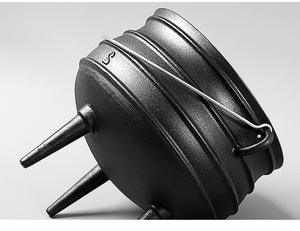 หม้อดัตช์โอเว่นเหล็กหล่อสามขา ฝาปิดขนาดใหญ่ หม้อพ็อตจี้แบบแอฟริกัน หลายขนาด อุปกรณ์ทำอาหารสำหรับตั้งแคมป์และกิจกรรมกลางแจ้ง ทำจากโลหะ ให้ความร้อนได้ดีเยี่ยม - Product Image 2