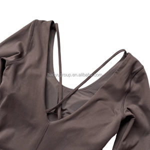 Mono corto liso de manga larga con cuello en U para mujer al por mayor, mono de verano para yoga, ropa estética - Product Image 5