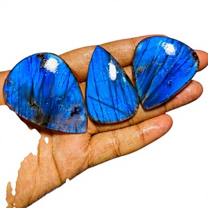 Cabochons de pierres précieuses naturelles en vrac, toutes formes mélangées et tailles personnalisables pour la fabrication de bijoux - Évalués par des tiers - Product Image 1