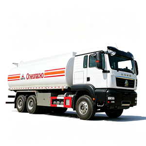 Camión Cisterna Diésel ANTII HOWO 8X4, Capacidad de 31-40T, 15001-30000L, Transmisión Manual, Almacenamiento de Aceite - Product Image 1