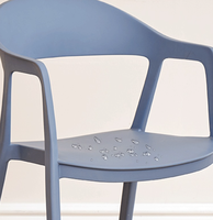 Chaise de salle à manger en plastique PP empilable avec accoudoirs, style nordique, pour l'extérieur, meubles de salon, fauteuil en plastique, vente en gros directe d'usine