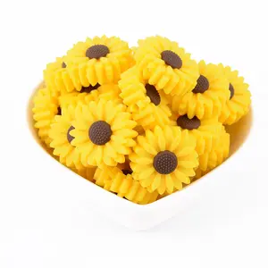 DIY bracelet loose beads accessories 22/33mm Food-grade silicone daisy flower baby teethers beads for teething jewellery pendant