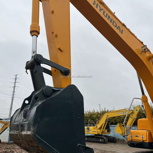 Excavatrice Hyundai 220LC-9 d'occasion, modèle 2020, en bon état de fonctionnement, horaires réduits, adaptée à la construction et à l'exploitation minière, prête à être expédiée - Product Image 2