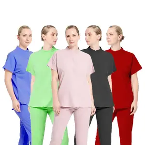 Scrub infermieristici ospedalieri con collo a lupetto di alta qualità uniformi di Design set di scrub per jogging medici da donna