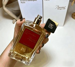 Luxury <strong>Baccarat</strong> <strong>Rouge</strong> <strong>540</strong> Extrait de Parfum 200ML - Original MFK Perfume, Long Lasting Fragrance for Unisex - Product Image 3