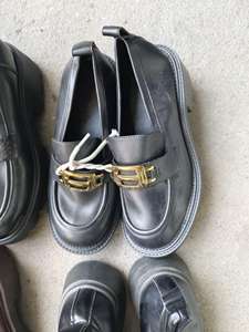 รองเท้าโลฟเฟอร์ - Product Image 3