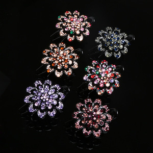 Nouvelle pince à cheveux à trois dents de style coréen et japonais pour femmes, avec un design de fleur en strass, antidérapante, accessoires pour cheveux, idéale pour un cadeau - Product Image 1