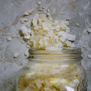 Flocons de noix de coco déshydratés premium du Vietnam pour l'exportation avec une offre stable, un prix compétitif et un emballage personnalisé pour les acheteurs mondiaux - Product Image 1