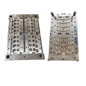 Fabricante de Moldes Personalizados para Tampas de Garrafa Plástica com Tampa de Vedação Flip Top de Alta Precisão para Embalagens <span class=keywords><strong>PET</strong></span> e PP 0.01mm - Product Image 3