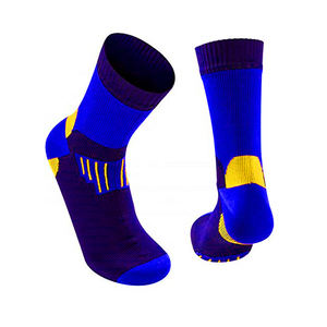 Chaussettes de sport en coton pour hommes avec logo personnalisé, antidérapantes, design tendance, classiques, épaisses, à fond en serviette, chaussettes de sport ADV Unicorn - Product Image 1