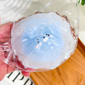 Jouet Squishy en PU Watery Seal Dumpling, sensoriel, anti-stress, mignon, doux, avec petit nez, jouet de décompression VOGUE Unisexe - Product Image 6