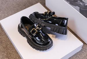 Mocassini da principessa Slip-On in pelle nera alla moda per ragazze di primavera <span class=keywords><strong>scarpe</strong></span> singole da bambina per bambini per feste estive - Product Image 2