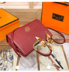 New Fashion Designer Crossbody Bags High Quality PU <b>Leather</b> Shoulder Messenger Bag Casual Totes Luxury Women Handbags and <b>Purses</b> - Product Image 4