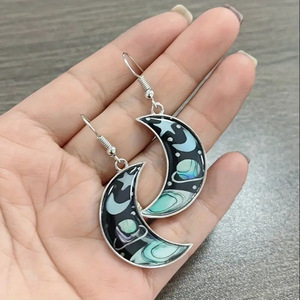 Orecchini Pendenti Vintage Luna e Pianeti per Donne, Gioielli di Moda in Smalto - Product Image 2