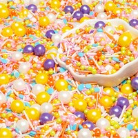 Kuchendekoration Sortierte Zuckerstreusel 500g Beutel Lebensmittelgeeignete Perlen Donuts Westliche Backwaren Weißer Zucker Gewerbliche Verwendung