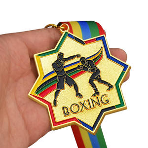 เหรียญยูโดคลับญี่ปุ่นแบบไดคัทจากญี่ปุ่นรูปทรงยูโดดีไซน์โลหะสีทอง - Product Image 4