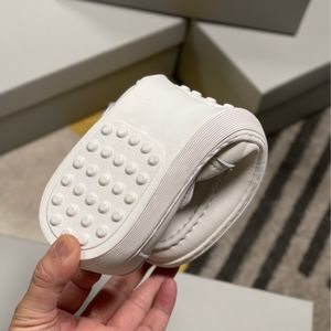 Mocassins décontractés grande taille pour hommes en cuir de veau véritable, chaussures plates de bureau pour homme, mocassins de conduite, personnalisation du logo, usine - Product Image 5