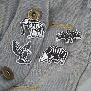 プロモーションお土産面白い金属工芸かわいいピンファッションカスタムロゴ金属バッジソフトエナメルカスタムラペルピン - Product Image 3