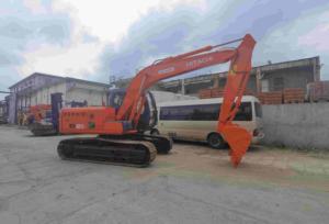 รถขุดตีนตะขาบ HITACHI EX200-3 EX200 EX120 มือสอง น้ำหนัก 12 ตัน ขายส่วนเกินจากญี่ปุ่น น้ำหนักใช้งาน 12.5 ตัน เครื่องยนต์ Isuzu PLC รับประกัน 1 ปี - Product Image 2