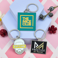 Porte-clés en métal émaillé personnalisé, forme carrée irrégulière, portrait, logo imprimé, club, marque, souvenir promotionnel d'entreprise