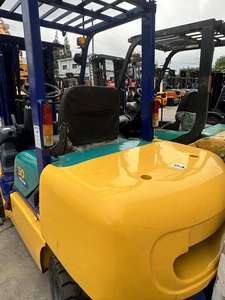 Chariot élévateur d'occasion diesel 5 tonnes KOMATSU FD30T-16 pour la manutention de matériel d'entrepôt et les marchandises de pile - Product Image 5