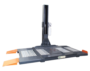 GG LIFTERS CE Sertifikalı 2 Ton Tek Silindirli Tek Kolon Hidrolik Tahrikli Araç Park Asansörü 1820mm Kaldırma Yüksekliği Elektrikli Kilit Açma - Product Image 1