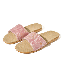 Pantoufles en lin personnalisées à motif floral ethnique pour l'été – Confortables, design minimaliste, silencieuses – Vente en gros