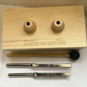 Juego de diapasones de resonancia de 432 Hz y 528 Hz al por mayor con base amplificadora de madera maciza, instrumento de terapia de vibración para meditación - Product Image 3
