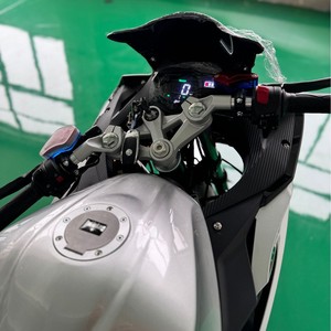 Moto EU R3 5000W 72V de style Pit-Bike, édition course haute vitesse pour adultes, capacité de charge de 150 kg - Product Image 4