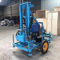 Plateforme de forage de puits d'eau portable à petite échelle, moteur diesel avec commande hydraulique, profondeur maximale de 200 m, fonctionnement facile pour l'agriculture et l'usage domestique