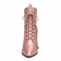 Bottines à lacets en satin rose poudré pour femmes, à bout pointu et talons aiguilles, chaussures de soirée tendance pour les acheteurs de boutiques et de détail en gros
