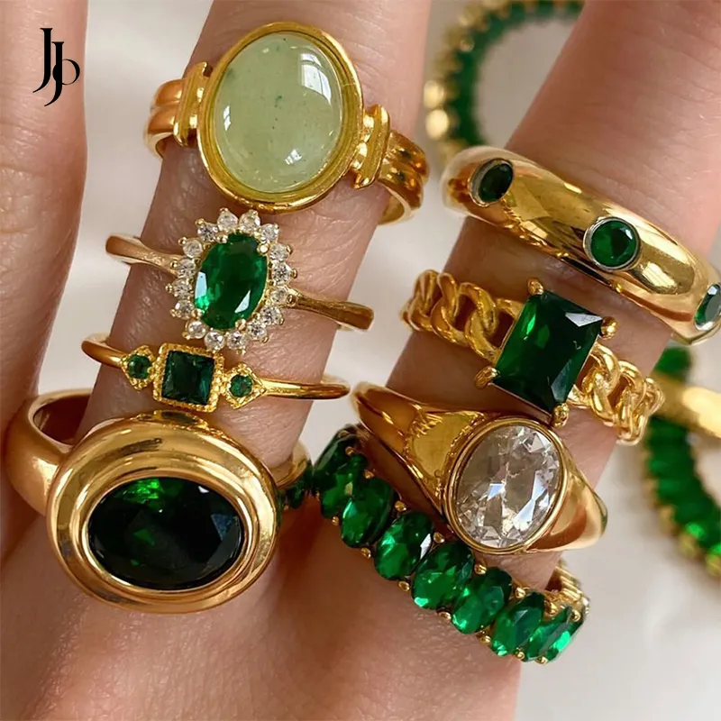 JOJO Fashion 2023 Luxury vintage green gemstone ring Gold stainless steel zircon ring jewelry women