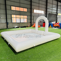 Piste de course gonflable blanche pour voitures tamponneuses pour enfants avec sol intégré