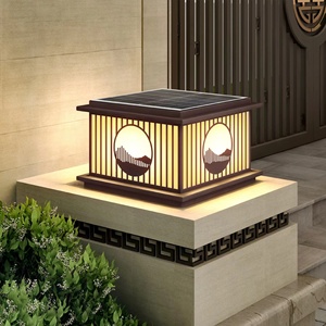 Pilier lumineux à LED en alliage d'aluminium à énergie solaire avec indice d'étanchéité IP65 pour une utilisation en extérieur Options de température multicolore - Product Image 2