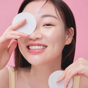 OEM ODM bambú y algodón 3 en 1 <span class=keywords><strong>limpiador</strong></span> <span class=keywords><strong>facial</strong></span> tónico almohadillas suavizantes blanqueamiento remolacha calmante piel almohadillas faciales Corea - Product Image 1