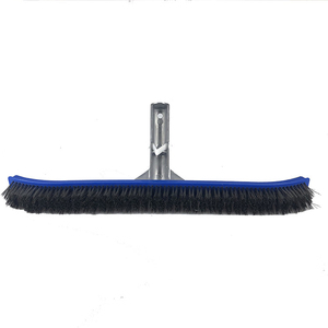 Cepillo <span class=keywords><strong>de</strong></span> Limpieza para Piscinas <span class=keywords><strong>de</strong></span> 18 Pulgadas con Mango <span class=keywords><strong>de</strong></span> Aluminio Pulido y Vinilo Resistente - Product Image 4