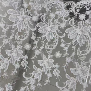 Nouveau Tissu en Dentelle Brodé Blanc à Grandes Fleurs Élégant 2026 pour Robe <span class=keywords><strong>de</strong></span> Mariée - Product Image 5