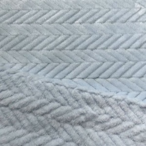 Conception personnalisée tricoté chaîne deux côtés chaud doux 250Gsm 100% polyester Jacquard flanelle polaire pour vêtements de détente - Product Image 2