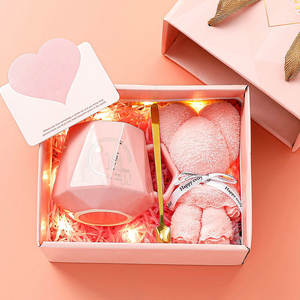 Set de Regalo Empresarial Personalizado <span class=keywords><strong>para</strong></span> Mamá, Hermosos Ramos de Flores, Abanico, Paraguas, Taza <span class=keywords><strong>para</strong></span> Año Nuevo, Bodas y Día de la Madre - Estilo Compartido - Product Image 2