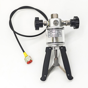 Testeur hydraulique portable manuel 0~70MPa, calibrateur de manomètre de pompe hydraulique - Product Image 1