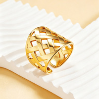 Französischer Retro Kreuzgewebter Breiter Offener Ring für Damen Edelstahl Vakuum-Vergoldet Eleganter Stapelbarer Fingerschmuck