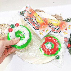 Donut de Noël ultra-doux et boueux, jouet de simulation à presser et relaxant, outil de relaxation à rebond lent - Product Image 2