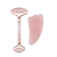 Rouleau de quartz rose en pierre de cristal rose naturel et grand corps gua sha pour le visage