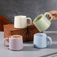 Grande tasse en céramique avec couvercle et cuillère, design moderne, couleur sous glaçure, pour café/thé domestique