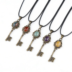 Collar con Colgante de Llave Vintage, Incrustaciones de Piedra Natural y Cristal, Estilo Palacio, Joyería Retro, Cadena Larga para Suéter, Regalo para <span class=keywords><strong>Mujer</strong></span> - Product Image 2