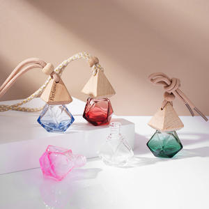 Difusor de Aroma Personalizado al por Mayor, Botella de Vidrio Transparente Vacía de 8 ml <span class=keywords><strong>para</strong></span> Colgar en el Automóvil con Tapa de Madera - Product Image 3