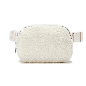 <span class=keywords><strong>Riñonera</strong></span> de Felpa Sherpa Unisex, con Cierre de Cremallera, Correa Ajustable, Suave, con Logotipo Personalizado, Forma de Almohada - Product Image 4