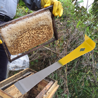 Racloir d'apiculture multifonctionnel en forme de J Honey Keeper, outil de ruche demi-jaune plat en acier inoxydable, coupe-miel pour désoperculation