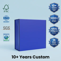 Boîte cadeau magnétique pliable bleu marine avec logo personnalisé, emballage plat durable pour la vente au détail en boutique et l'expédition mondiale